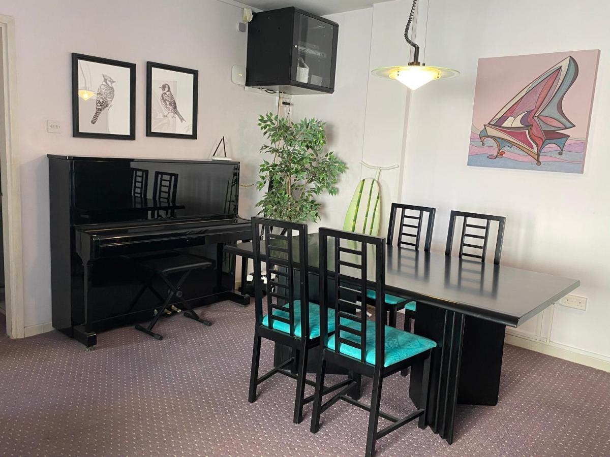 Private Room In A Shared Flat At Best Location Limassol Exterior photo